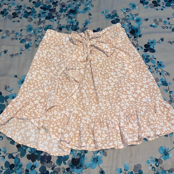 Ruffed Ditsy Floral Mock Wrap Skirt - Picture 1 of 6